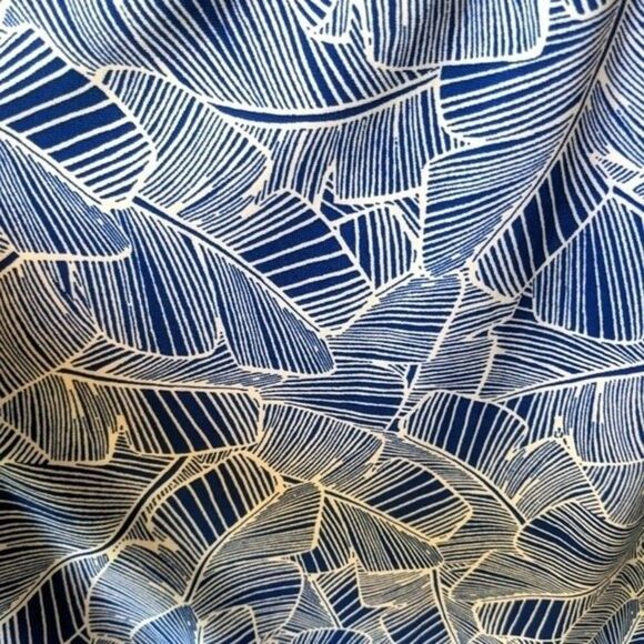 Tommy Hilfiger blue and white patterned poly/spandex tank - Large - Picture 7 of 7